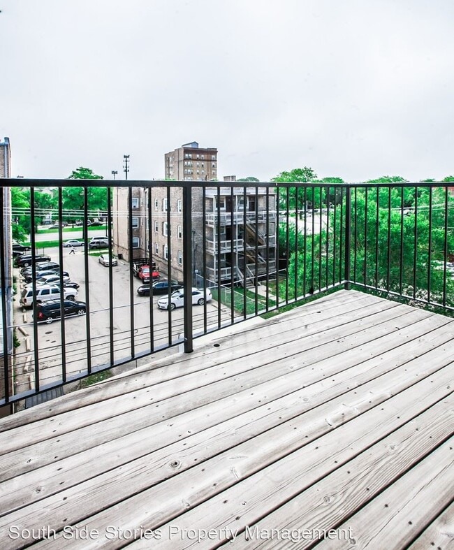 Building Photo - 4235 S Calumet Ave