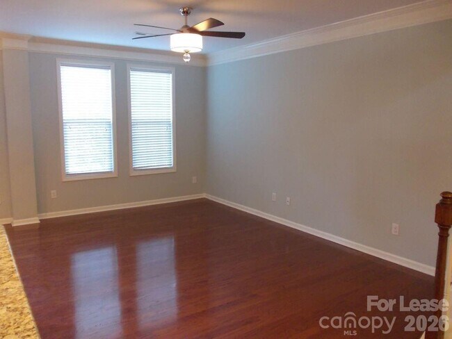 Foto del edificio - 9525 Burford Ln NW