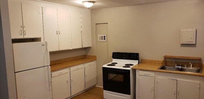 Foto del edificio - 104 Harbeson Ave SE
