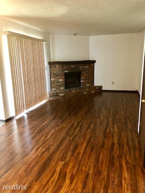 Foto del edificio - 29 Fox Meadow Ln