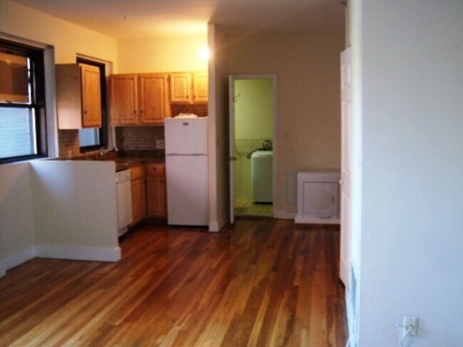 Photo - 489 Commonwealth Ave Apartment
