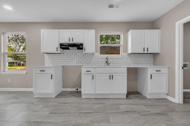 Photo - 3480 Vernon Ave House