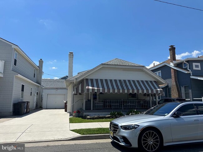 Foto del edificio - 12 N Swarthmore Ave