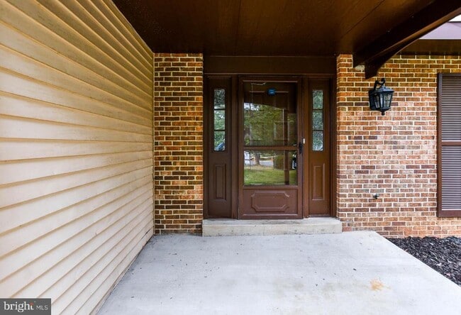 Foto del edificio - 8100 Irwell Ct