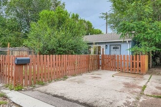 Building Photo - 1129 Valley Manor Ct