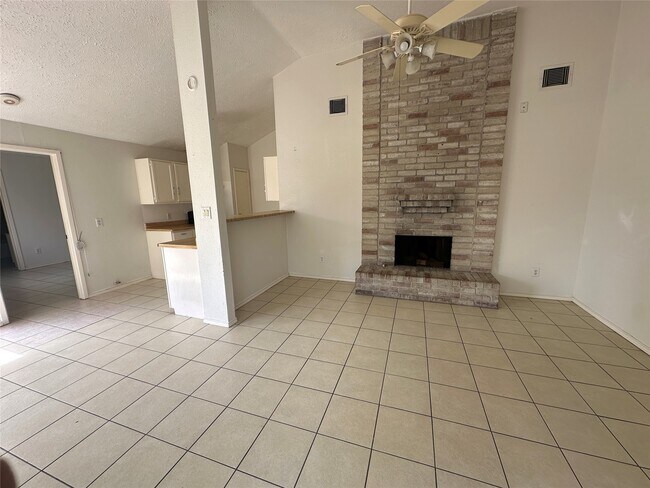 Building Photo - 6939 Greenyard Dr