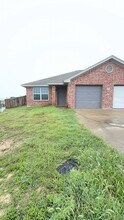Building Photo - 6308 Temora Loop