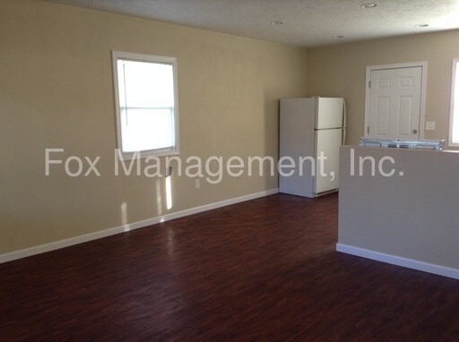 Foto del edificio - 7390 SE Evergreen St