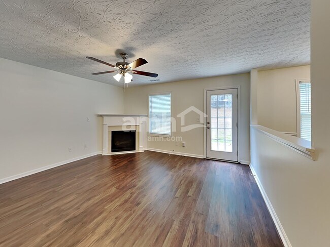 Building Photo - 466 Kirkland Dr