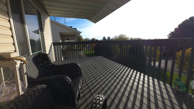 Building Photo - Furnished 2 Bedroom Home by I-94 & Hwy 83