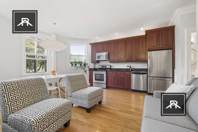 Building Photo - 3 bedroom in Boston MA 02116