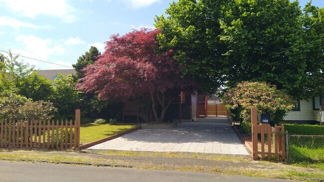 Foto del edificio - Aberdeen 3 bed, 1 1/2 bath home for RENT!