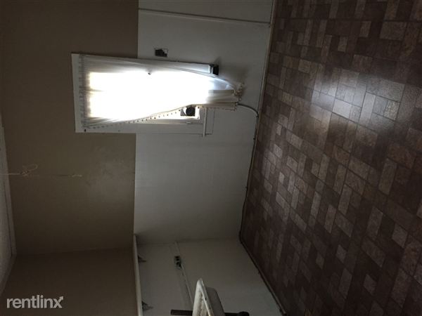Foto del edificio - 121 McKinley Ave