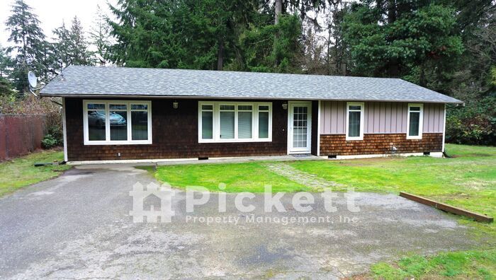 Primary Photo - 3 Bedroom East Bremerton Rambler