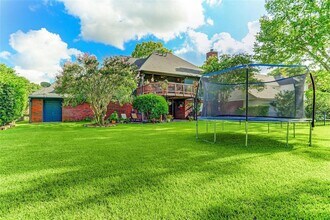 Building Photo - 1706 Country Squire Dr