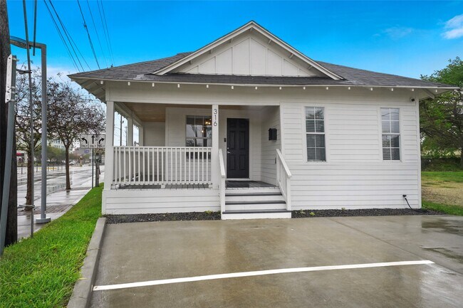 Foto del edificio - 316 Burr St