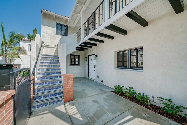 Foto del edificio - 1014 S Hayworth Ave