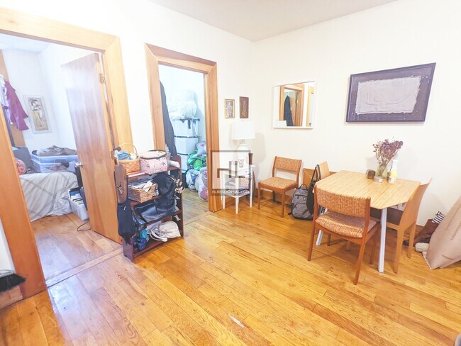 Building Photo - 140A Lexington Avenue