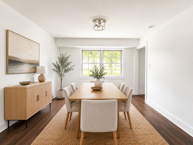 Foto del edificio - 254 Thornhurst Rd