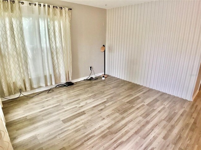 Foto del edificio - 3809 W Vasconia St