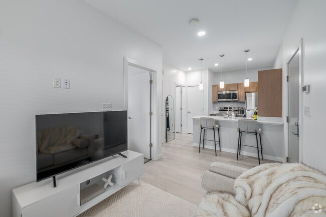 1 dormitorio, 1 baño - 478 pies cuadrados - Sala de estar - Franklin West