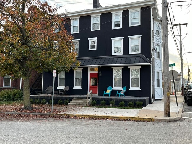 Building Photo - The Phoenixville Lofts-Upgraded 1 Bedroom