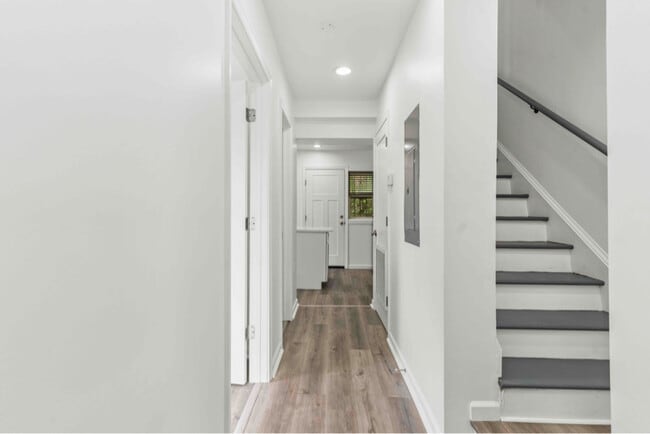 Foto del edificio - 1452 Smith Pl SE