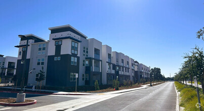 Building Photo - Fiddyment Apartments