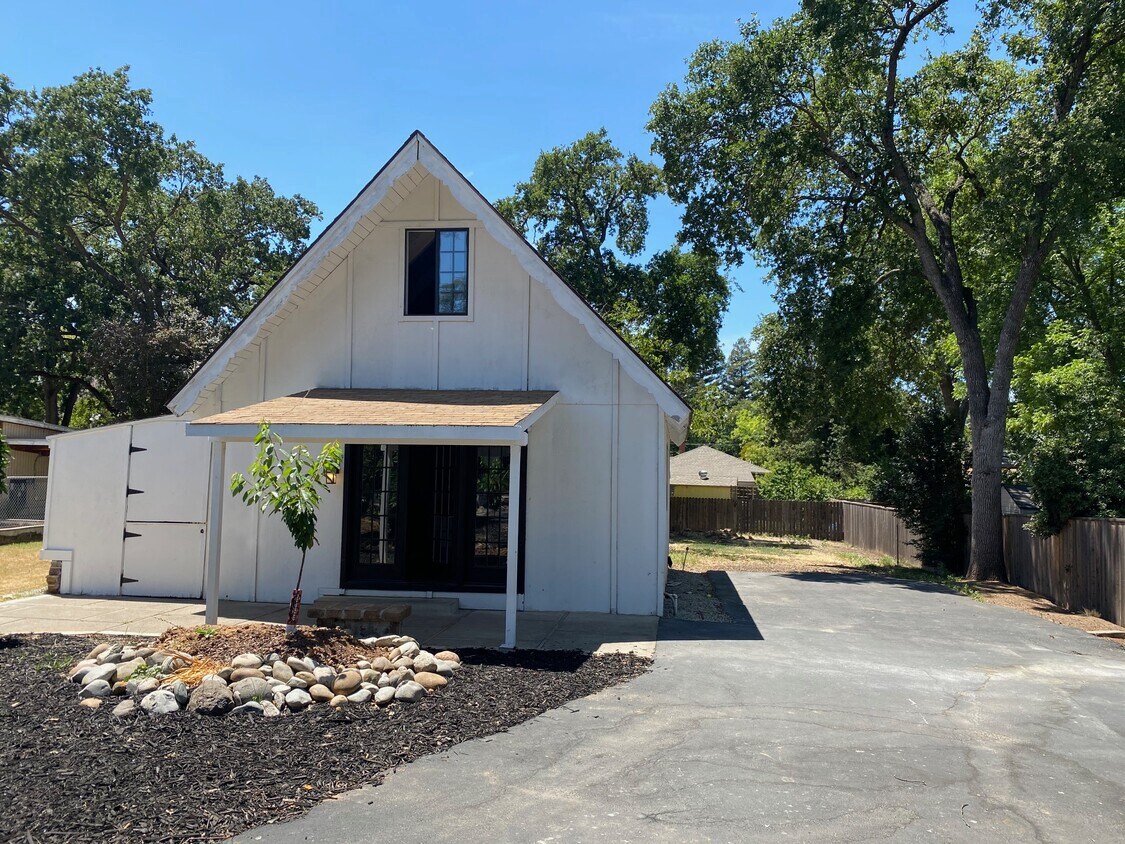 2633 Cardinal Ct, Carmichael, CA 95608 House Rental in Carmichael, CA