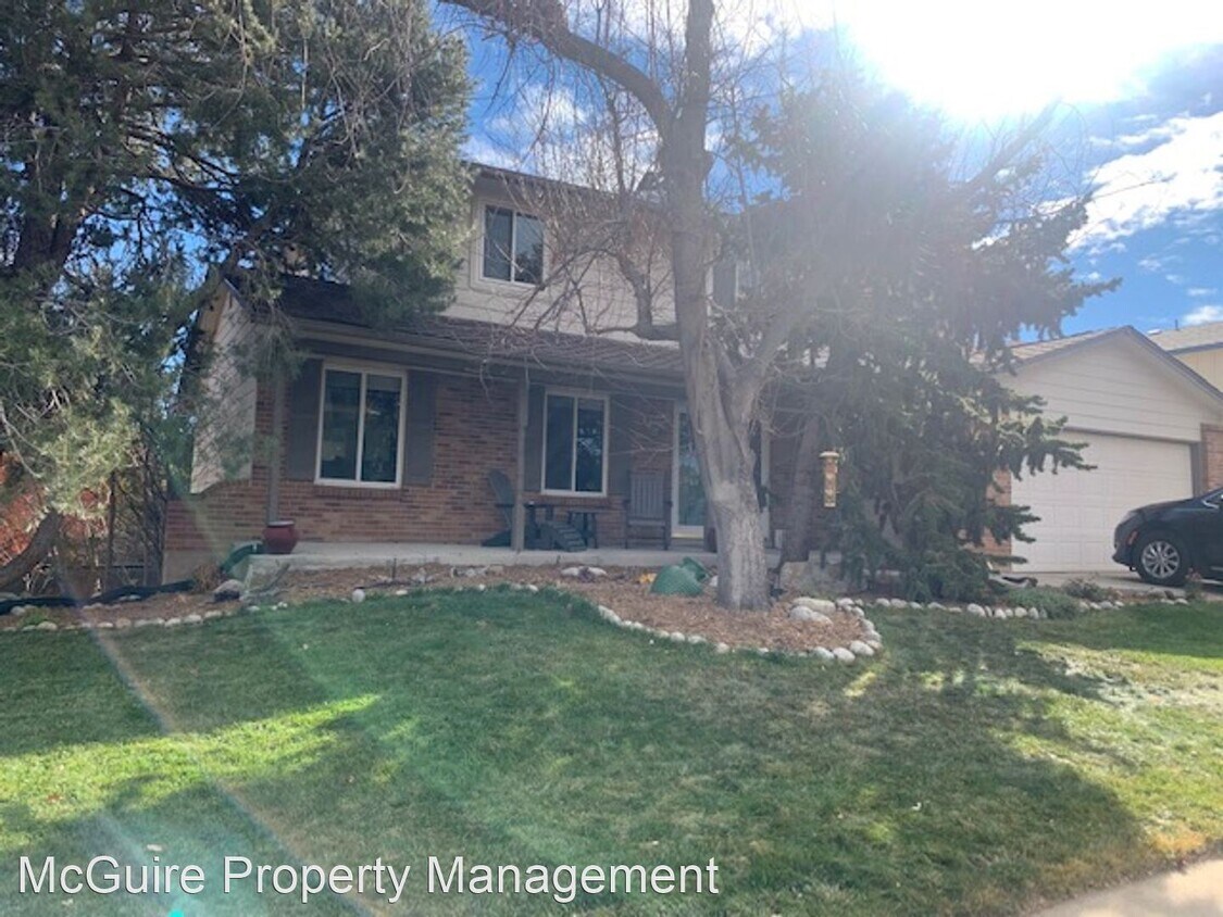4 br, 3.5 bath House 5626 S Kenton Court House Rental in Englewood