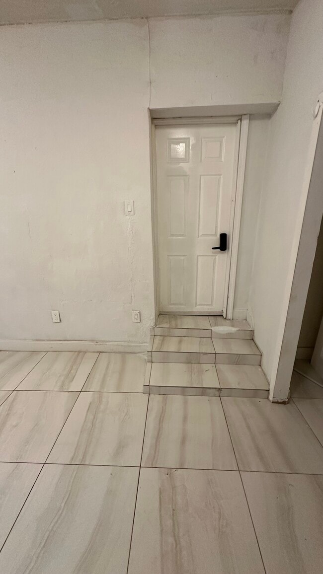 Foto del edificio - 7573 NW 12th Ct