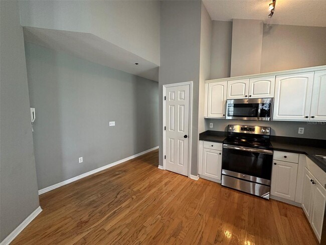 Building Photo - 1510 N 17th St