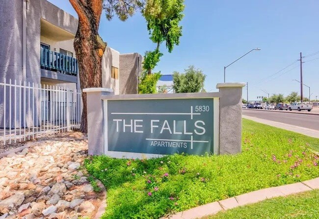 Interior Photo - The Falls Apts