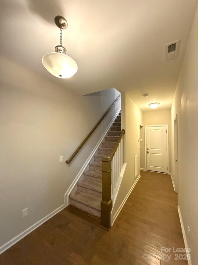 Foto del edificio - 1138 Doveridge St