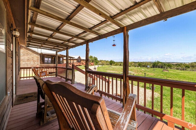 Building Photo - 307 Sagebiel Ranch Rd