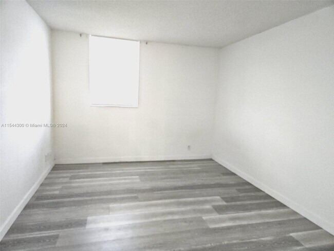 Foto del edificio - 4550 NW 9th St