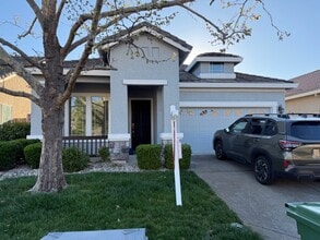 Building Photo - 206 Oxburough Dr