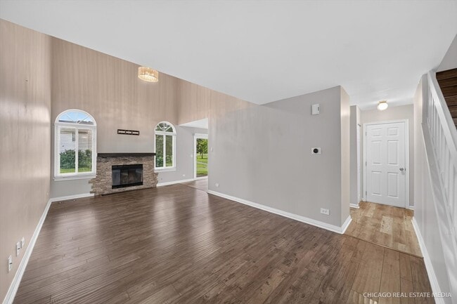 Building Photo - 152 Brittany Dr