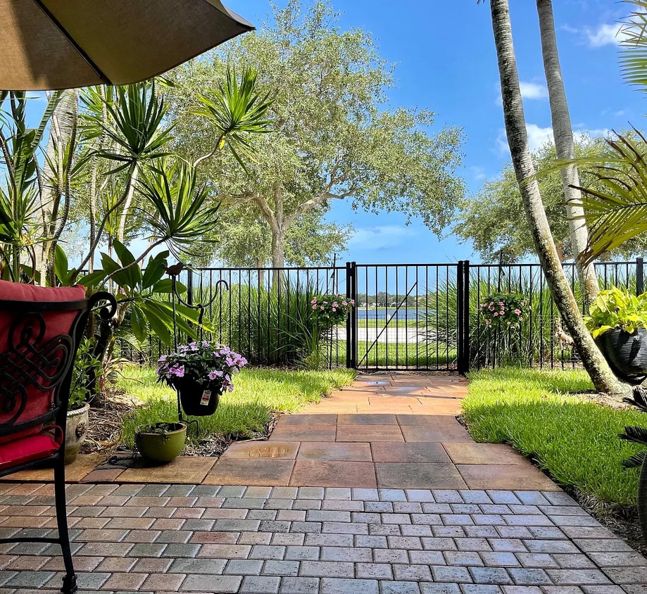 Photo - 560 Tomahawk Ct (Palm Beach Gardens, FL)