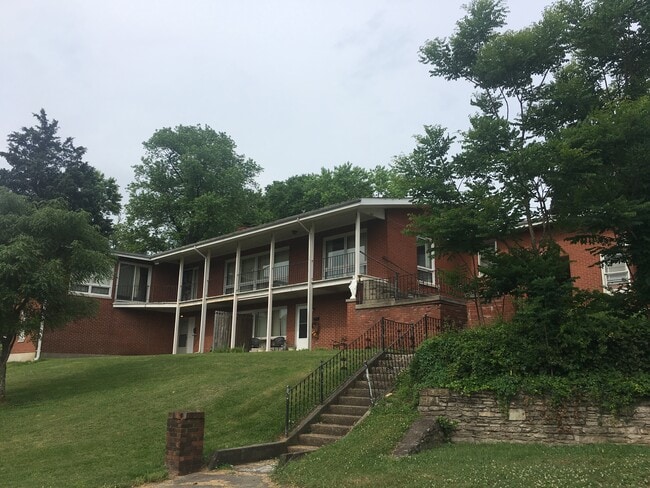 Building Photo - 407 W Stephen Foster Ave