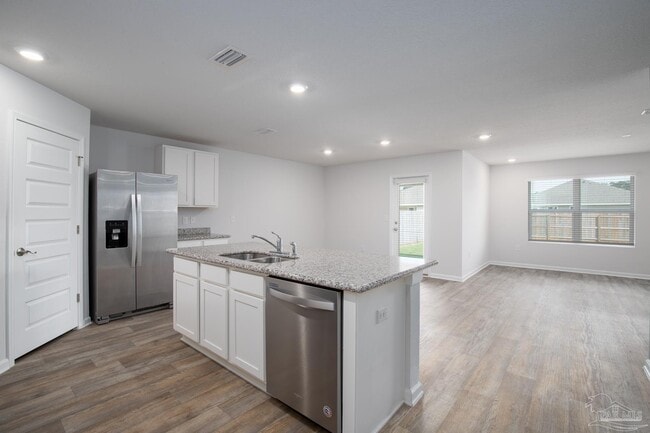 Building Photo - 5540 Lancelot Trl