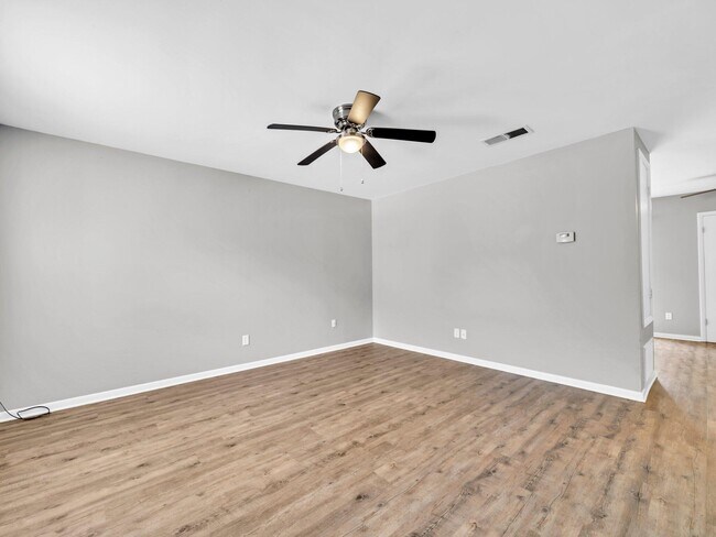 Foto del edificio - 413 Hickory Ave