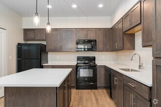 2BR, 1 BA - 1000SF - Millworx