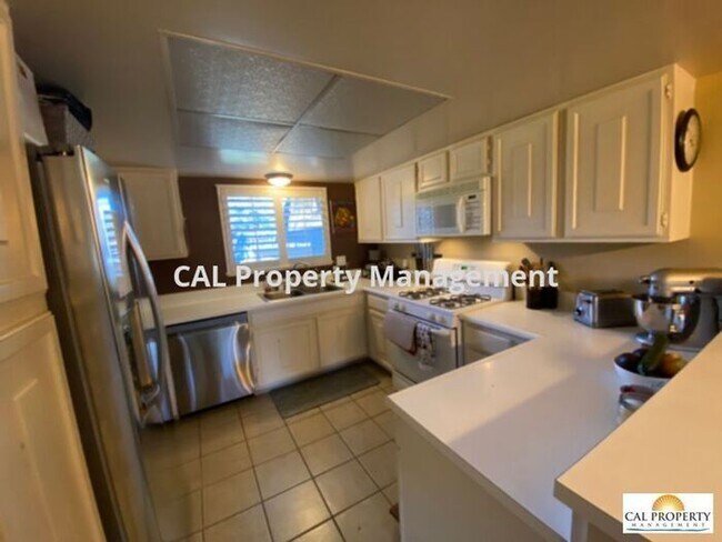 Building Photo - 2 Bedroom 2 Bathroom Condominium Coming Soon!
