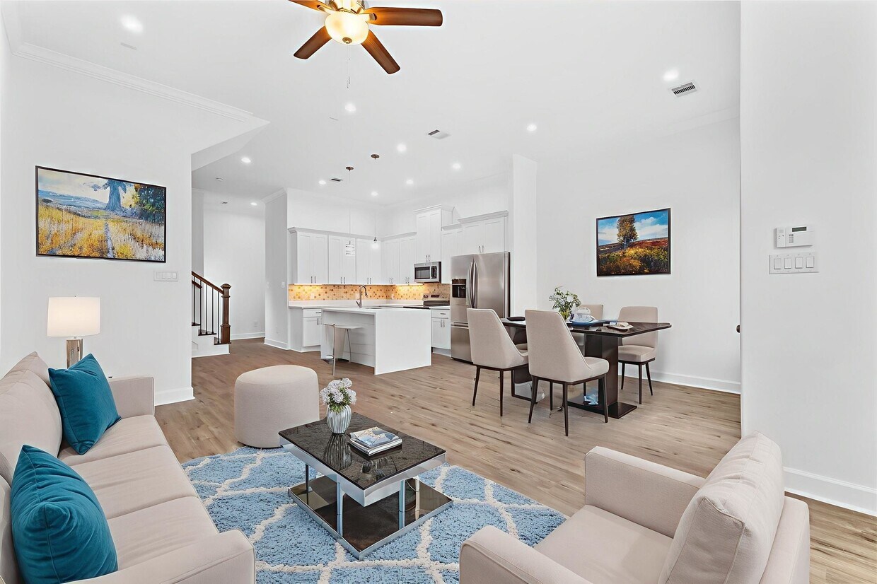 Foto principal - 7805 Farnsworth St