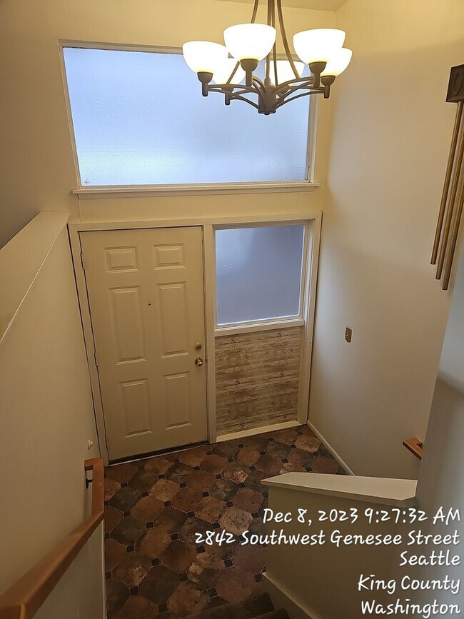 Foto del edificio - Genesee area home for rent - 4 bedrooms an...