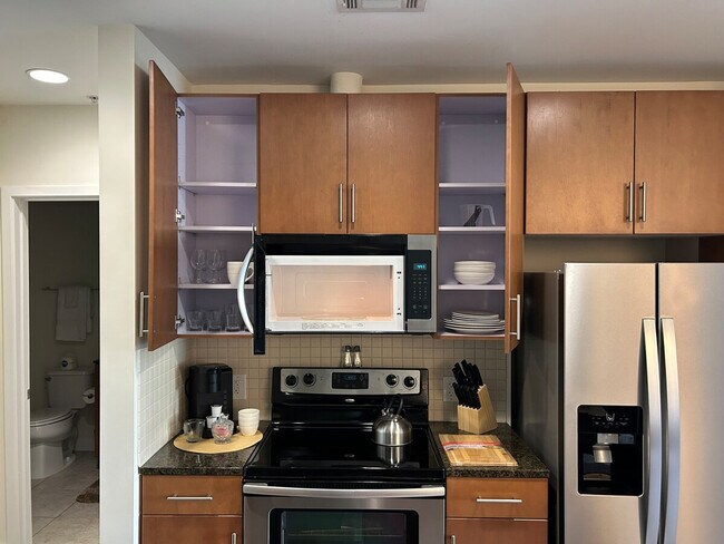 Foto del edificio - 357 W Martin Luther King Jr Blvd