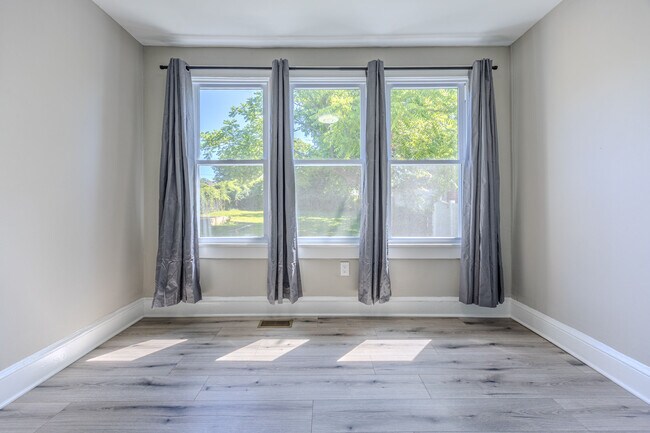 Foto del edificio - 3707 37th Pl