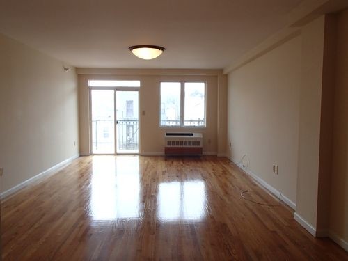 Foto del edificio - 2838 Stillwell Ave
