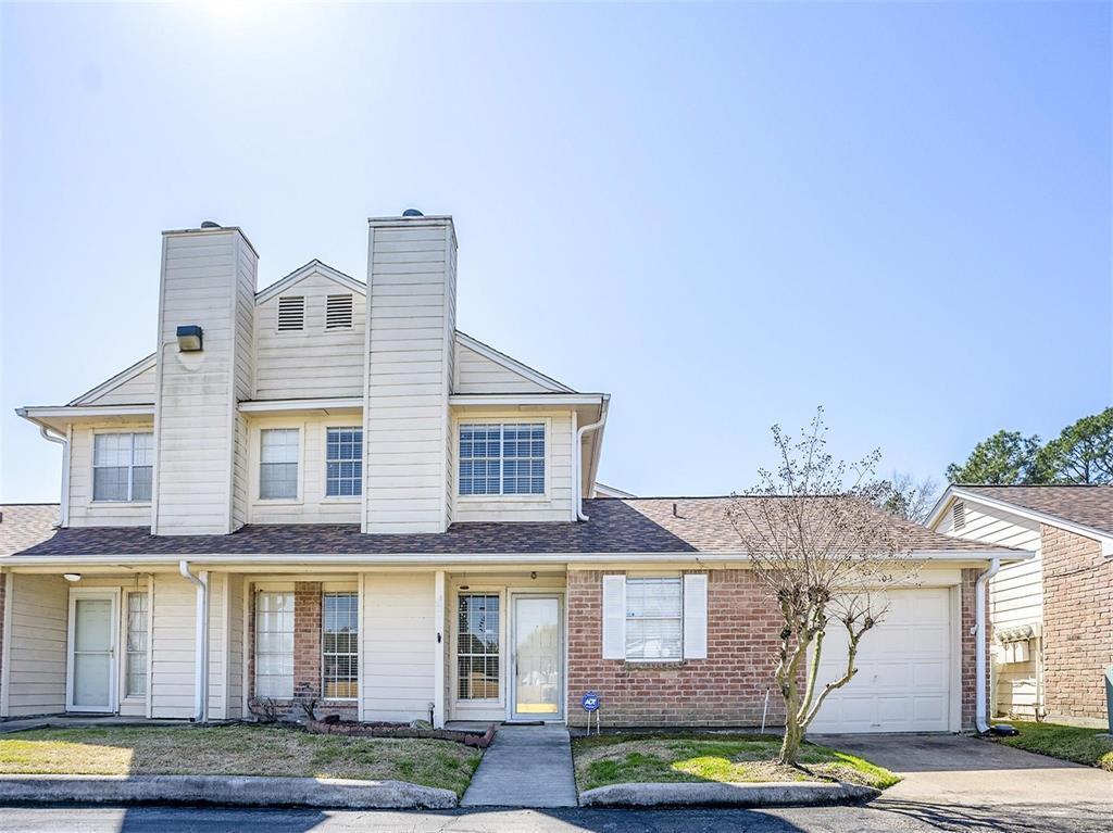 Foto principal - 14020 Schroeder Rd